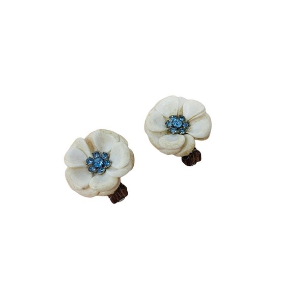 Vintage 1950s Clip Ons White Flowers Blue Rhinestones Earrings - Picture 1 of 8